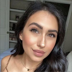 Meet your Posher, Dani